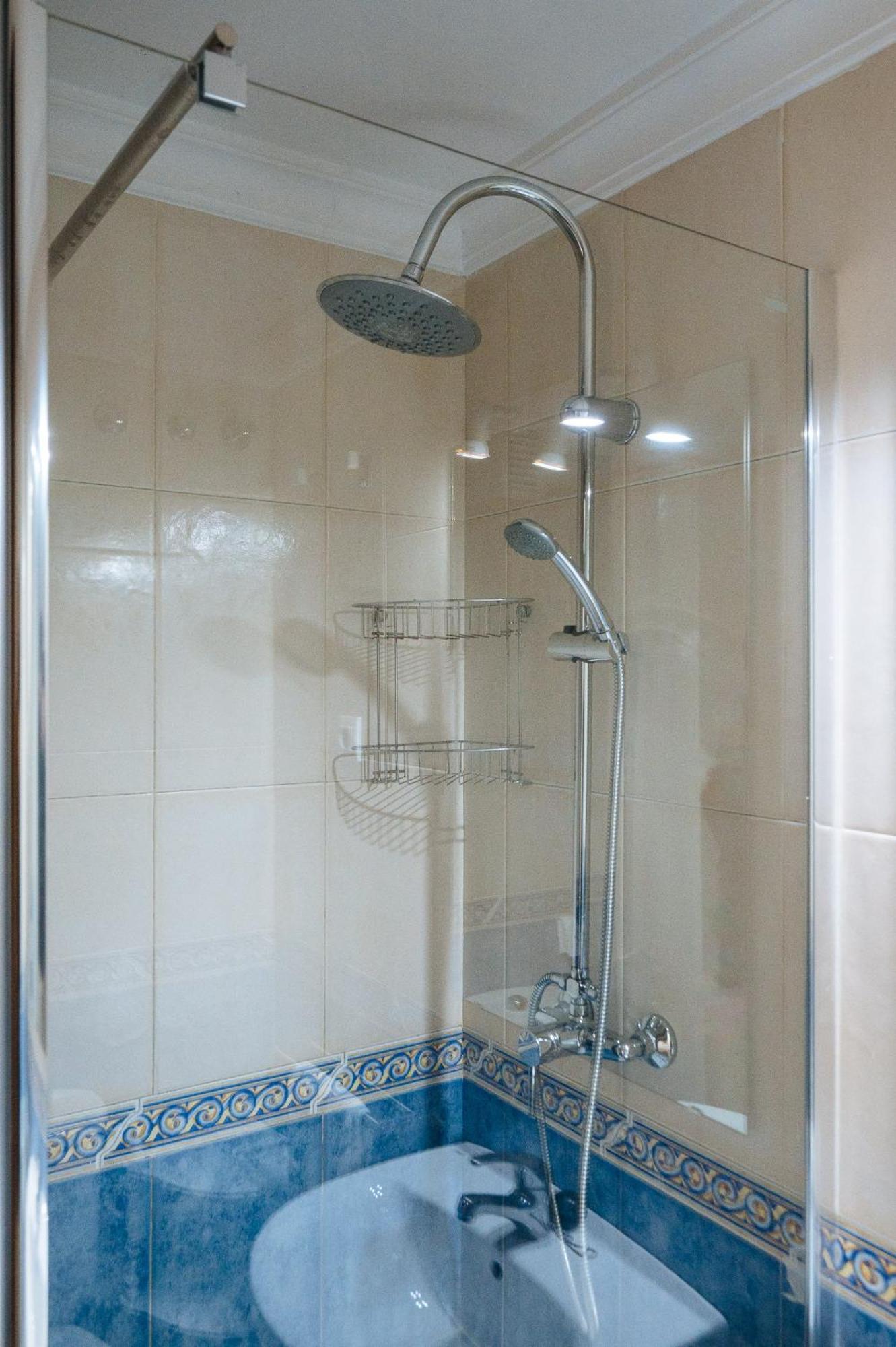 Pilsev Center Apartment Севилья Экстерьер фото