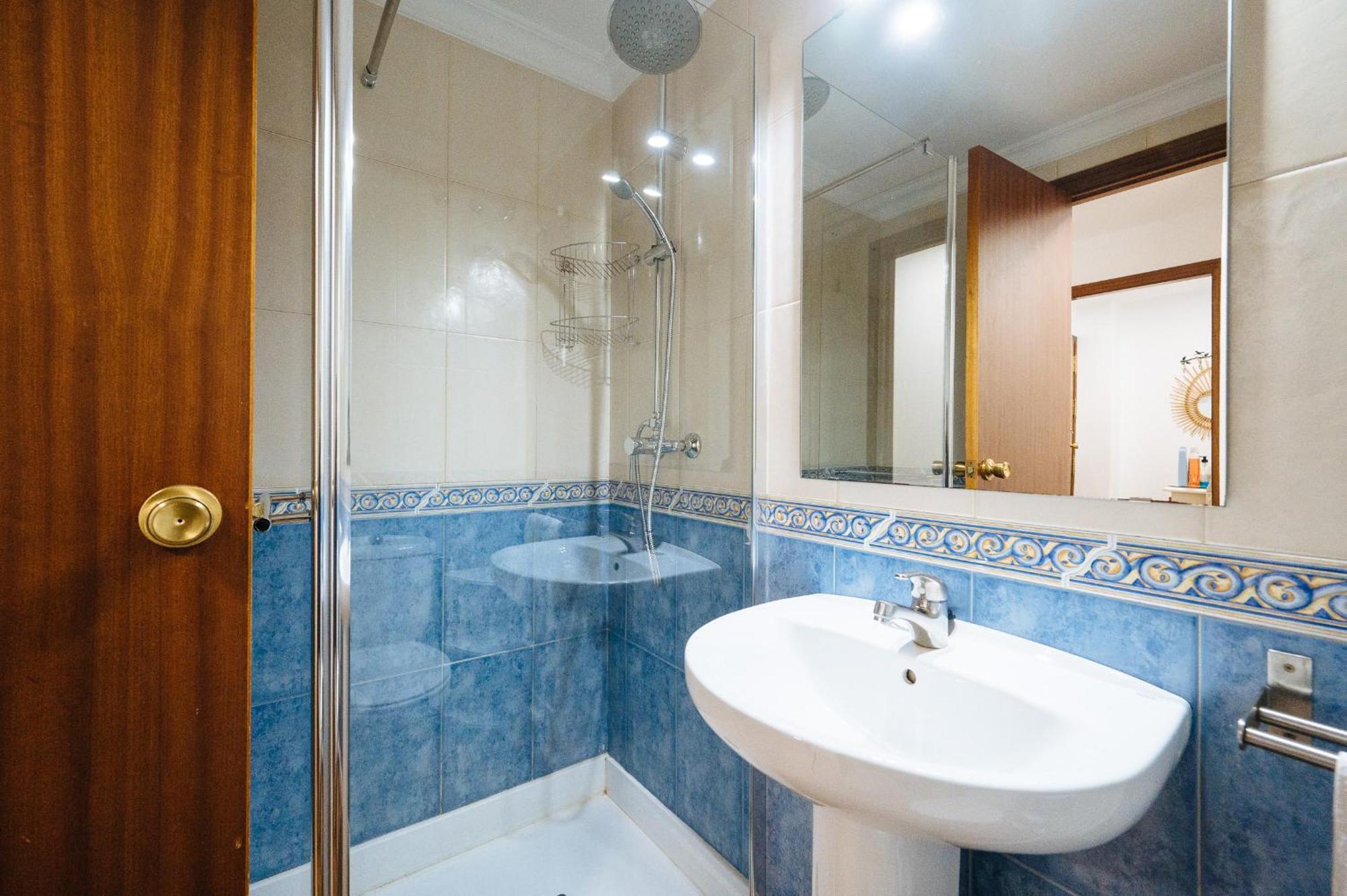 Pilsev Center Apartment Севилья Экстерьер фото